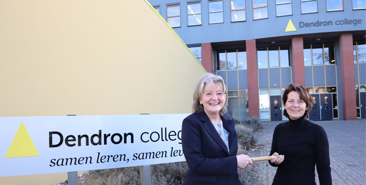 Nicole Koolen (Rechts) Start Als Rector Van Het Dendron College